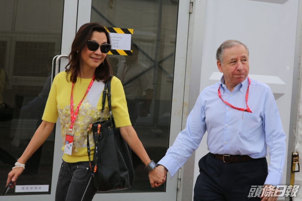 直至2004年與比她年長17年的法拉利行政總裁 Jean Todt拍拖，二人相愛至今。